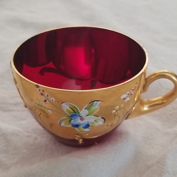 Cup - Picture 2 of 5